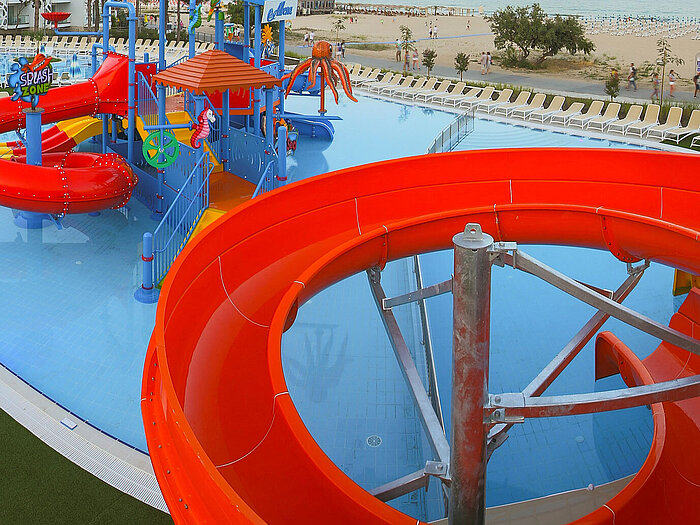 Pool mit Rutschen | Maritim Hotel Paradise Blue Albena