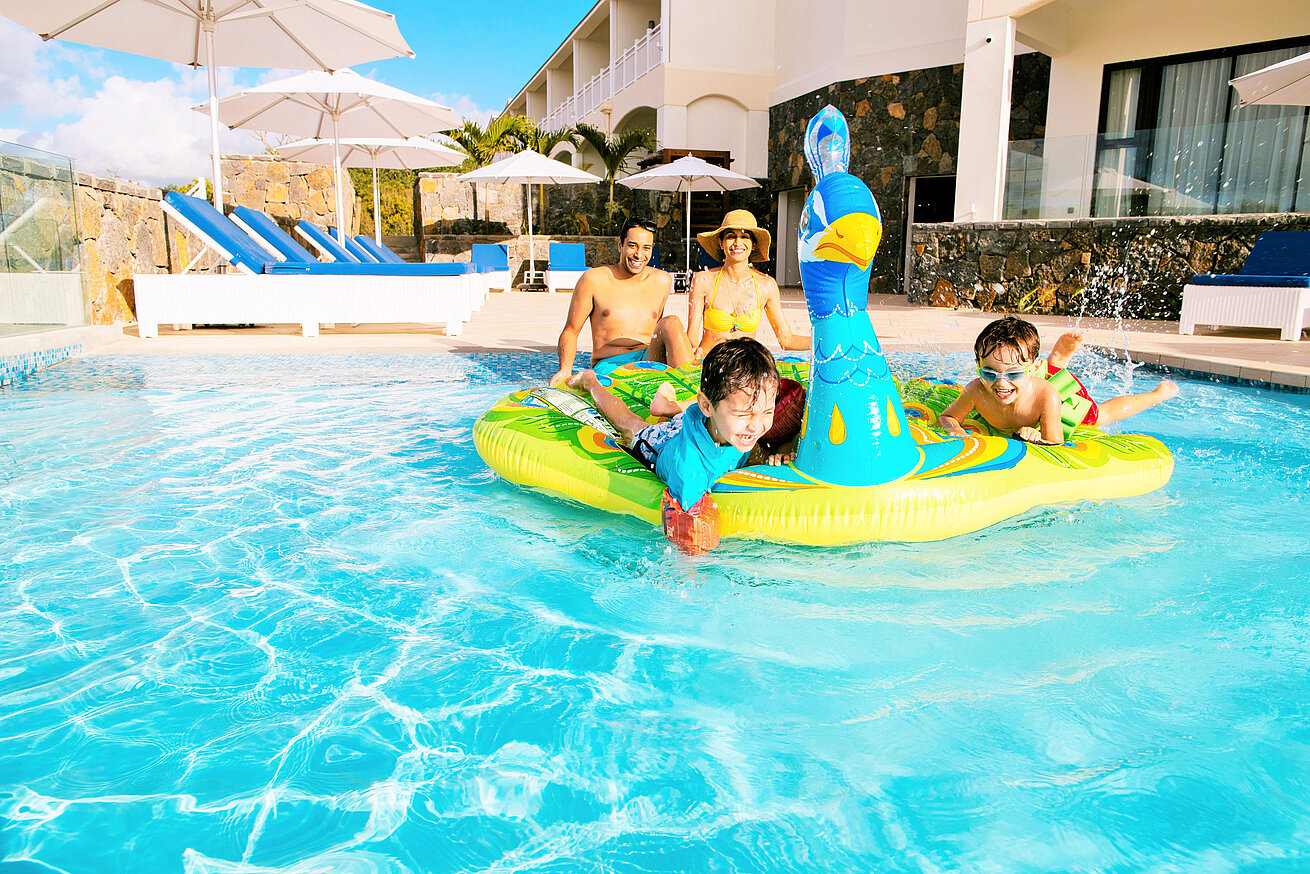 Pool Pool | Maritim Hotel Mauritius