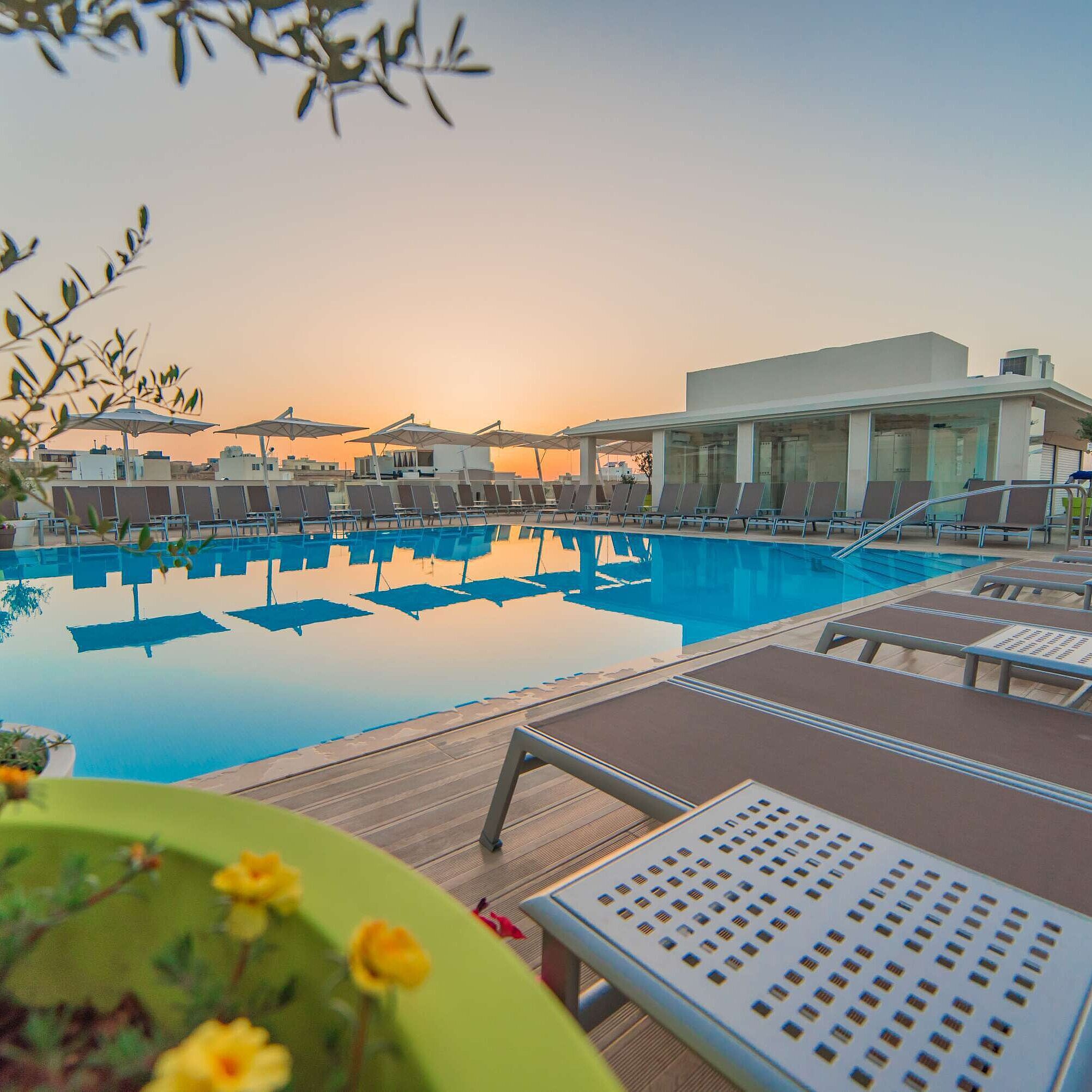 Pool | Maritim Antonine Hotel & Spa Malta